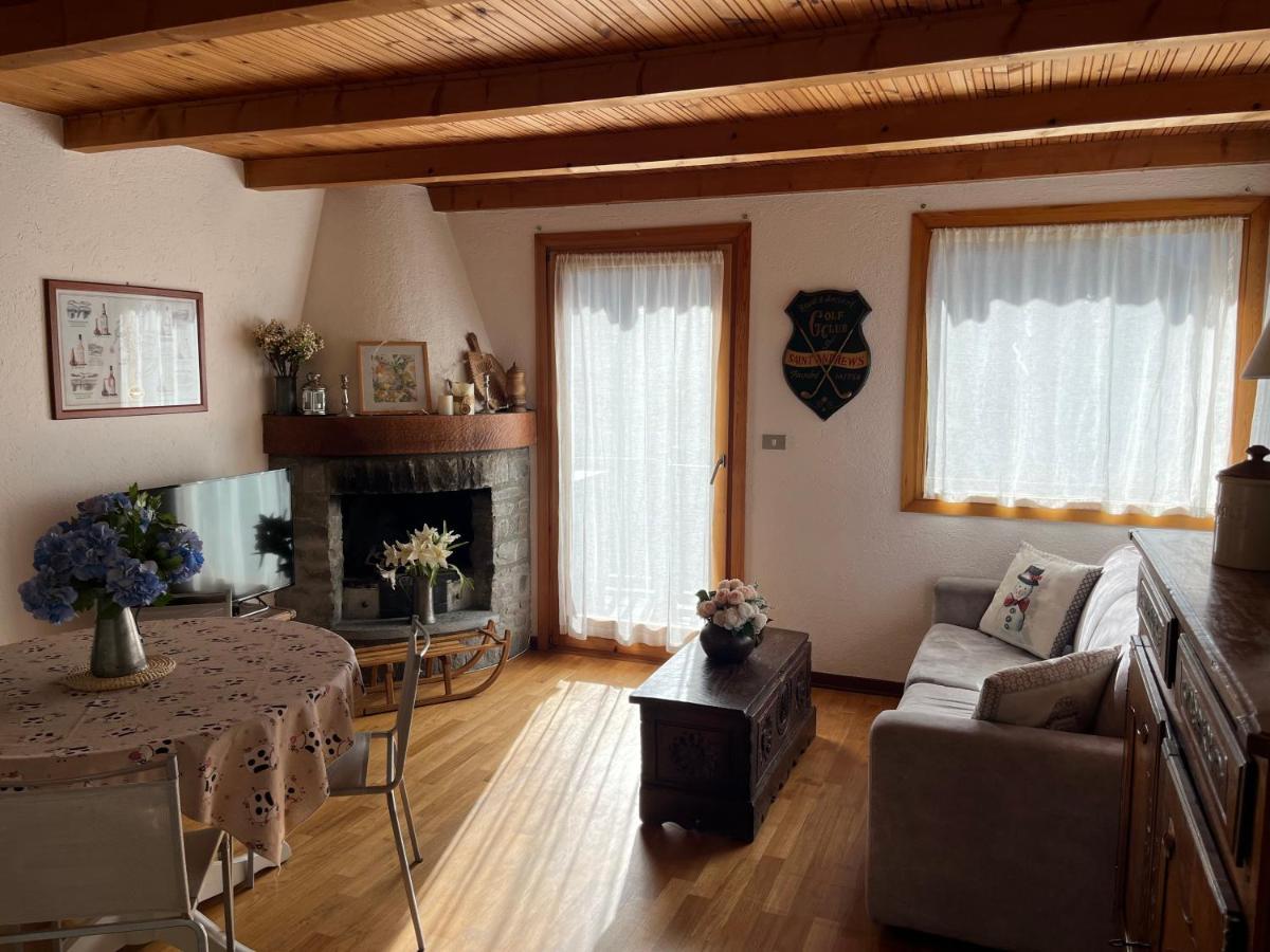 Chalet Blanc "Le Flocon" Courmayeur Bagian luar foto