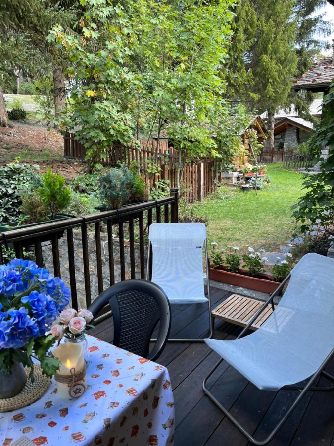 Chalet Blanc "Le Flocon" Courmayeur Bagian luar foto